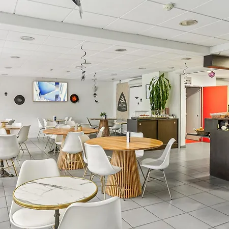 Hotel Akena La Ferte Bernard 3*