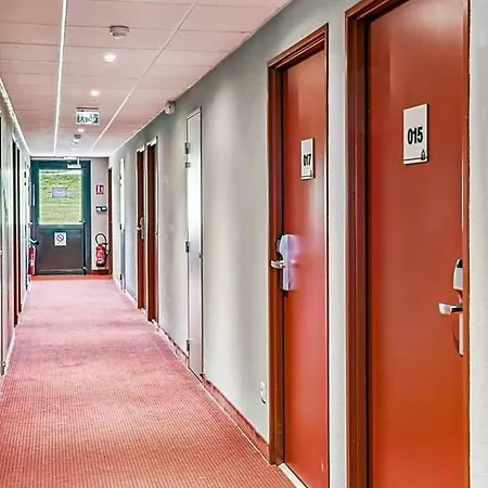 Hotell Akena La Ferte Bernard 3*