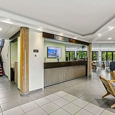 Hotell Akena La Ferte Bernard 3*