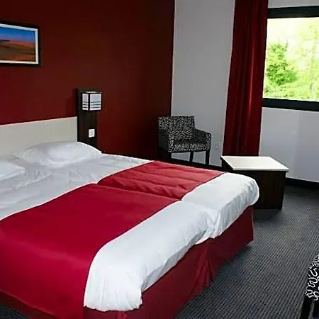 Hotell Akena La Ferte Bernard 3*